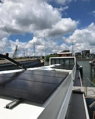 The Ship's Cabin